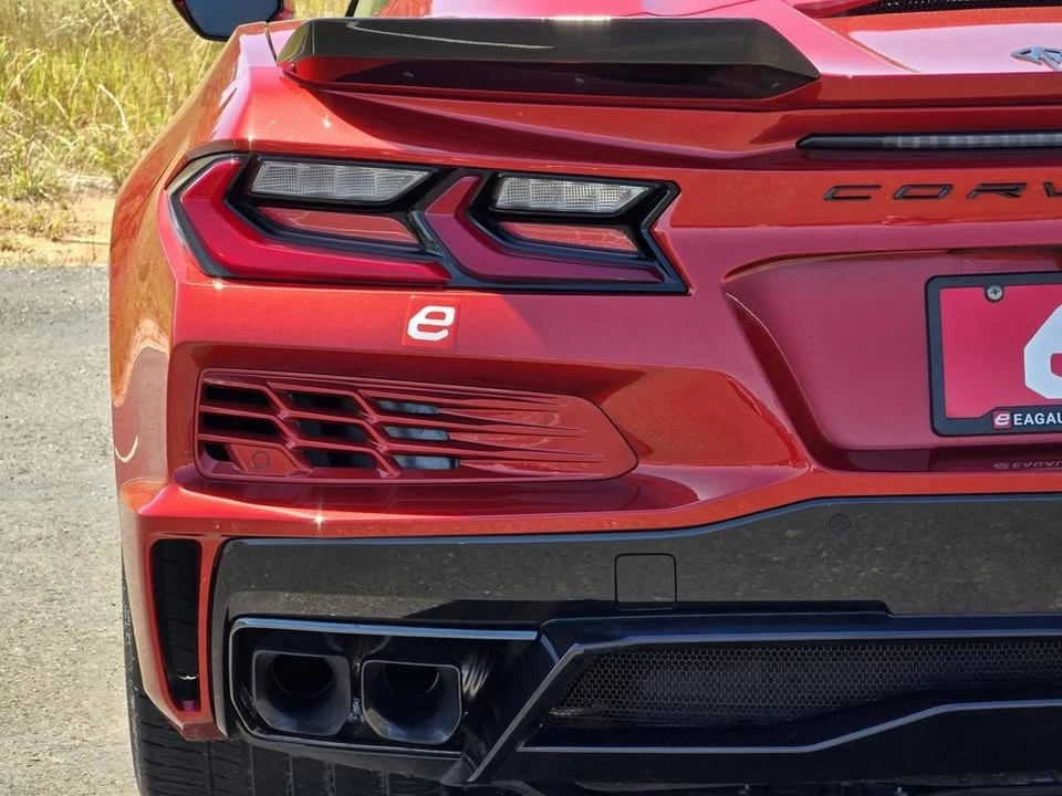 2025 Chevrolet Corvette C8 E-Ray - Image 11 of 20