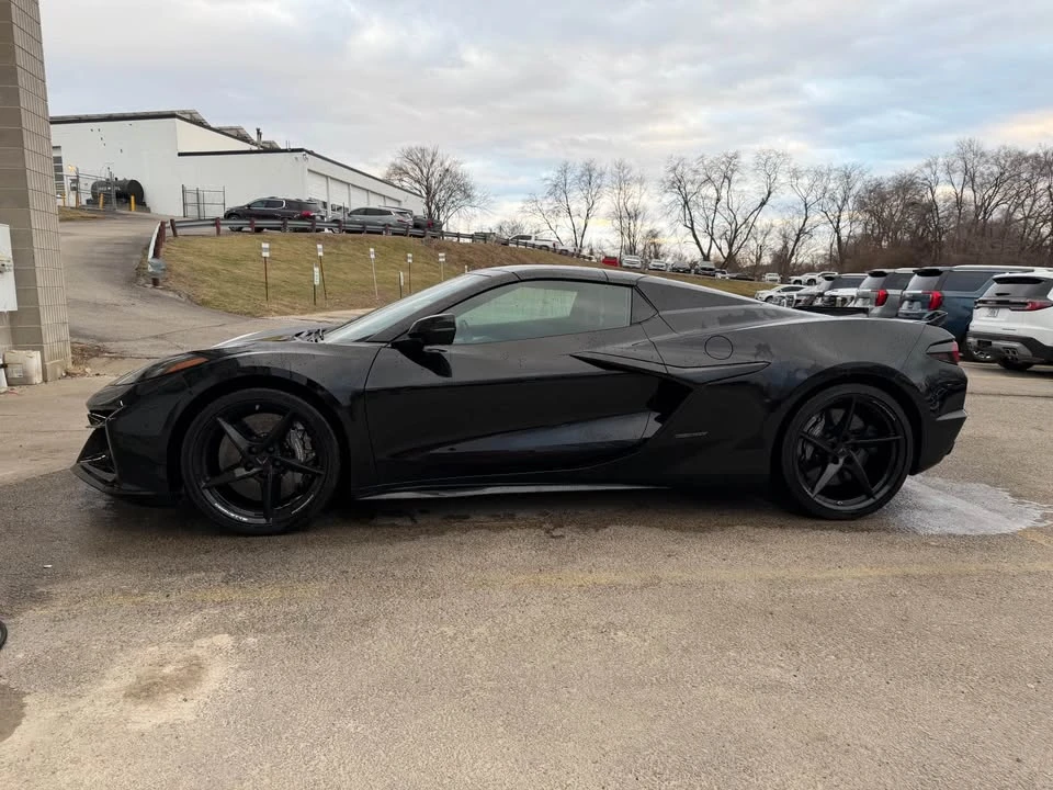2025 Chevrolet Corvette C8 E-Ray - Image 1 of 15