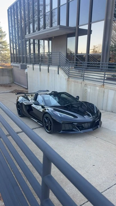 2025 Chevrolet Corvette C8 E-Ray - Image 1 of 11