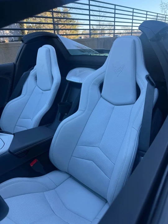 2025 Chevrolet Corvette C8 E-Ray - Image 9 of 11