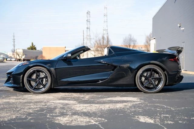 2025 Chevrolet Corvette C8 - Image 17 of 21