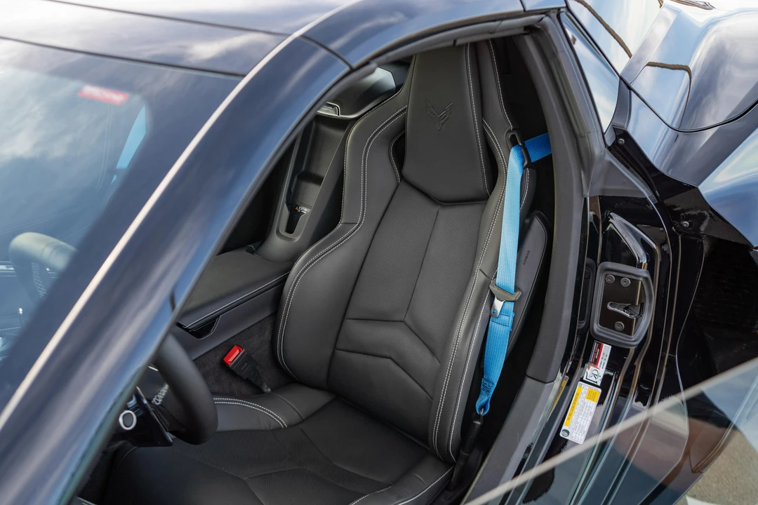 2025 Chevrolet Corvette C8 - Image 25 of 31