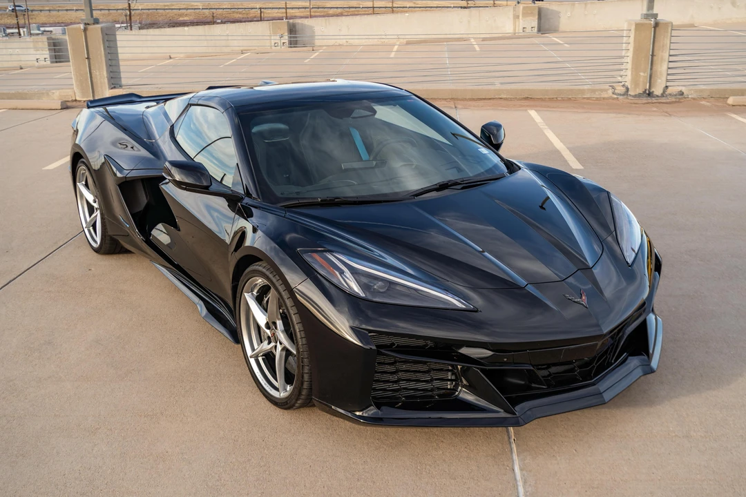 2025 Chevrolet Corvette C8 - Image 10 of 31