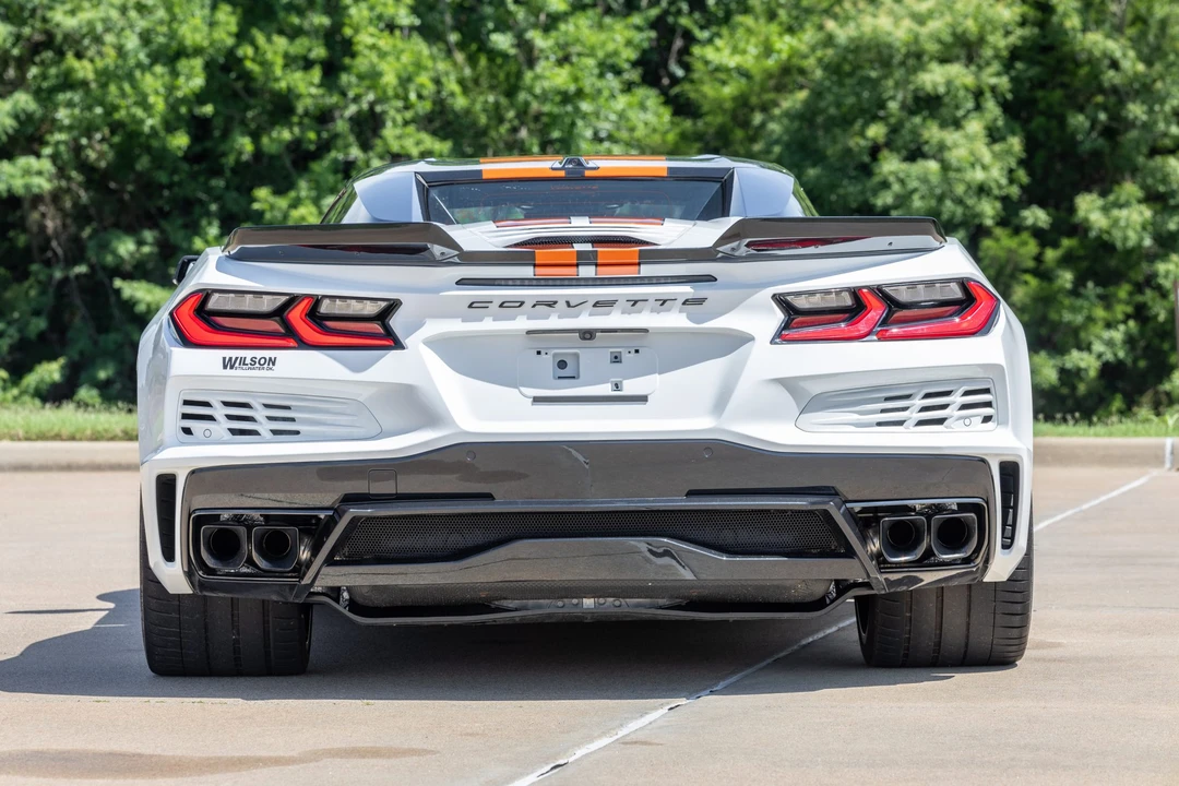 2025 Chevrolet Corvette C8 E-Ray - Image 13 of 31