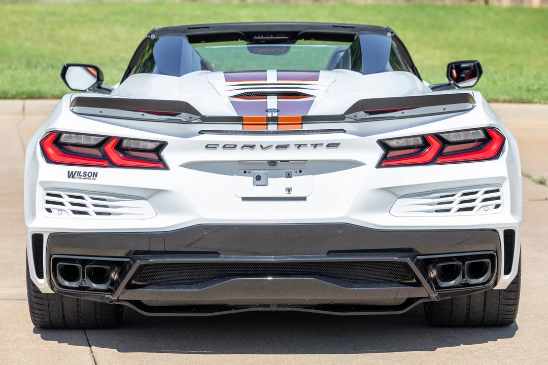 2025 Chevrolet Corvette C8 E-Ray - Image 14 of 31