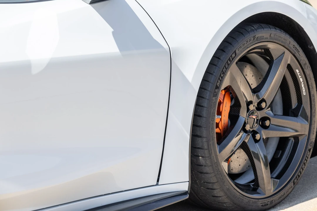 2025 Chevrolet Corvette C8 E-Ray - Image 30 of 31