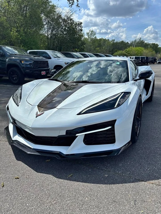 2025 Chevrolet Corvette C8 E-Ray - Image 1 of 13
