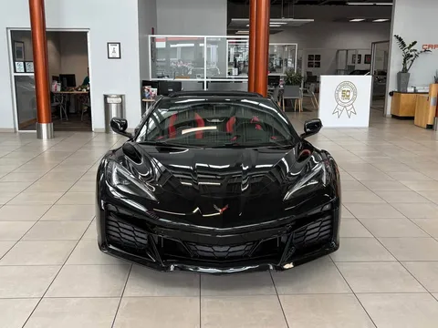 2025 Chevrolet Corvette C8 E-Ray - Image 2 of 18