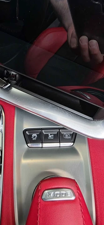2025 Chevrolet Corvette C8 E-Ray - Image 14 of 17