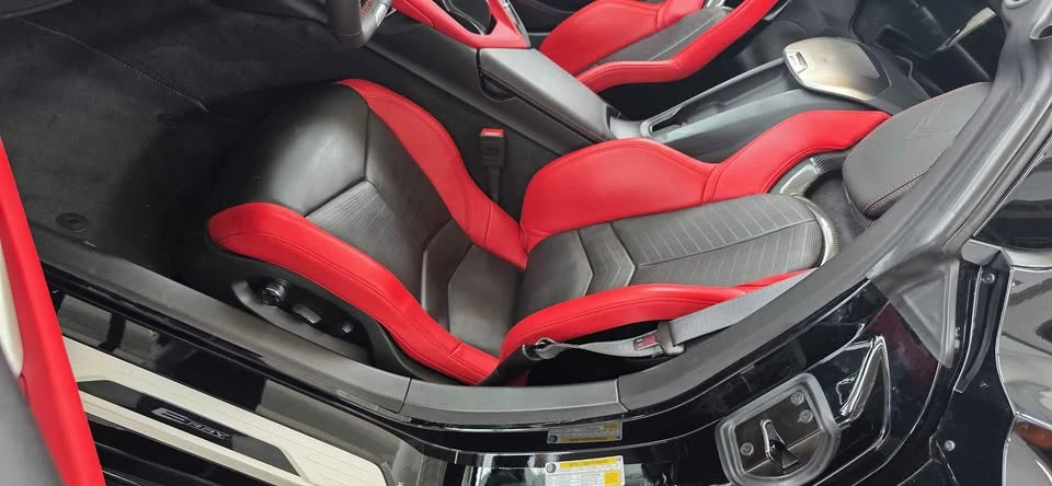 2025 Chevrolet Corvette C8 E-Ray - Image 15 of 17