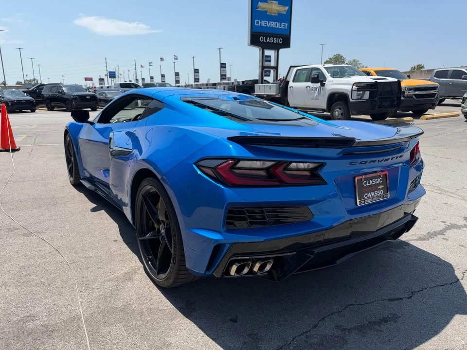 2025 Chevrolet Corvette C8 E-Ray - Image 3 of 12