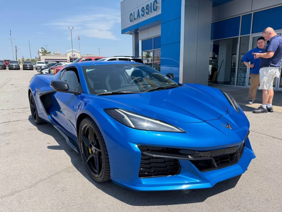 2025 Chevrolet Corvette C8 E-Ray - Image 2 of 12