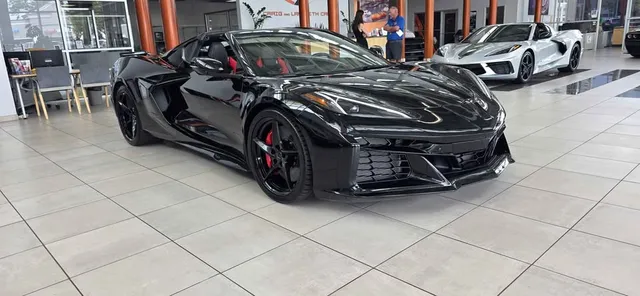 2025 Chevrolet Corvette C8 E-Ray - Image 3 of 17