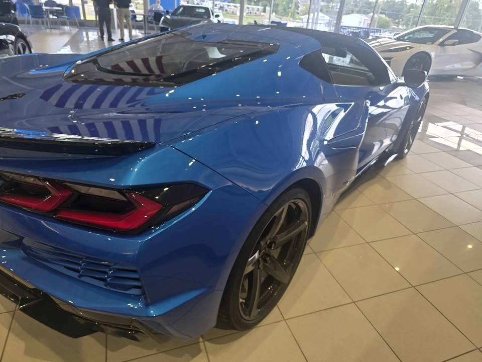 2025 Chevrolet Corvette C8 E-Ray - Image 3 of 10