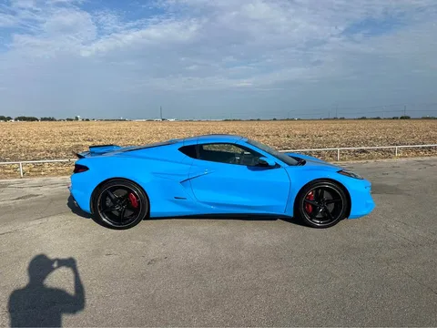 2025 Chevrolet Corvette C8 E-Ray - Image 4 of 15