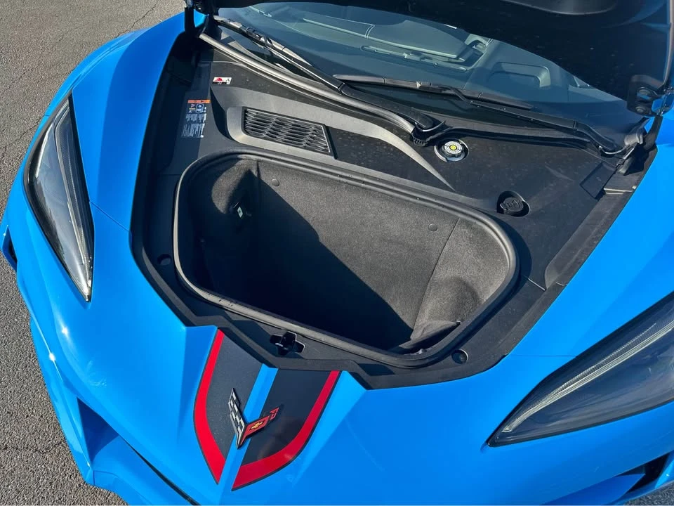 2025 Chevrolet Corvette C8 E-Ray - Image 11 of 15