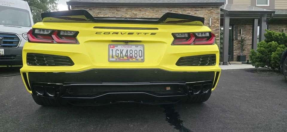 2025 Chevrolet Corvette C8 E-Ray - Image 2 of 10