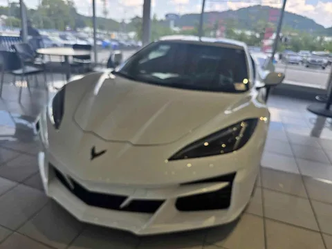2025 Chevrolet Corvette E-Ray Coupe 2D