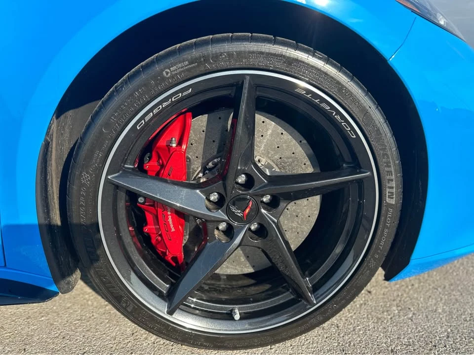 2025 Chevrolet Corvette C8 E-Ray - Image 10 of 15