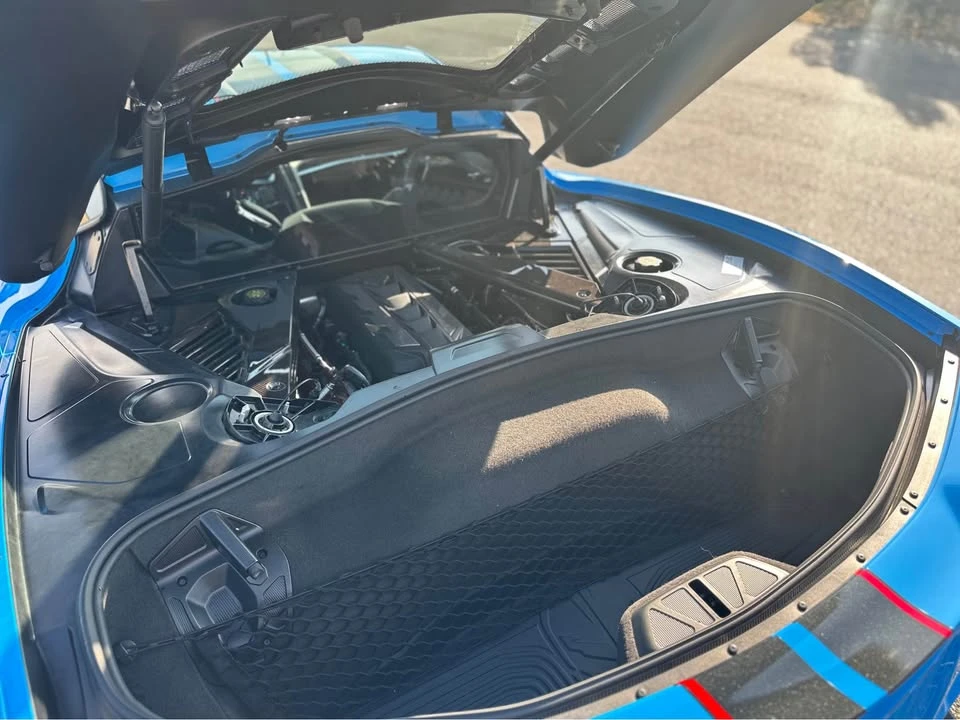 2025 Chevrolet Corvette C8 E-Ray - Image 12 of 15