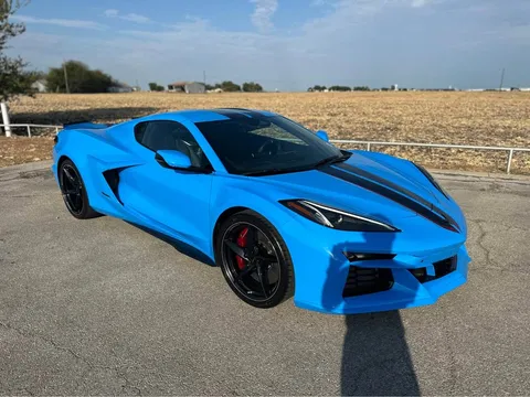 2025 Chevrolet Corvette C8 E-Ray - Image 3 of 15