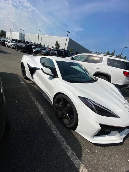 2025 Chevrolet Corvette C8 E-Ray - Image 2 of 6