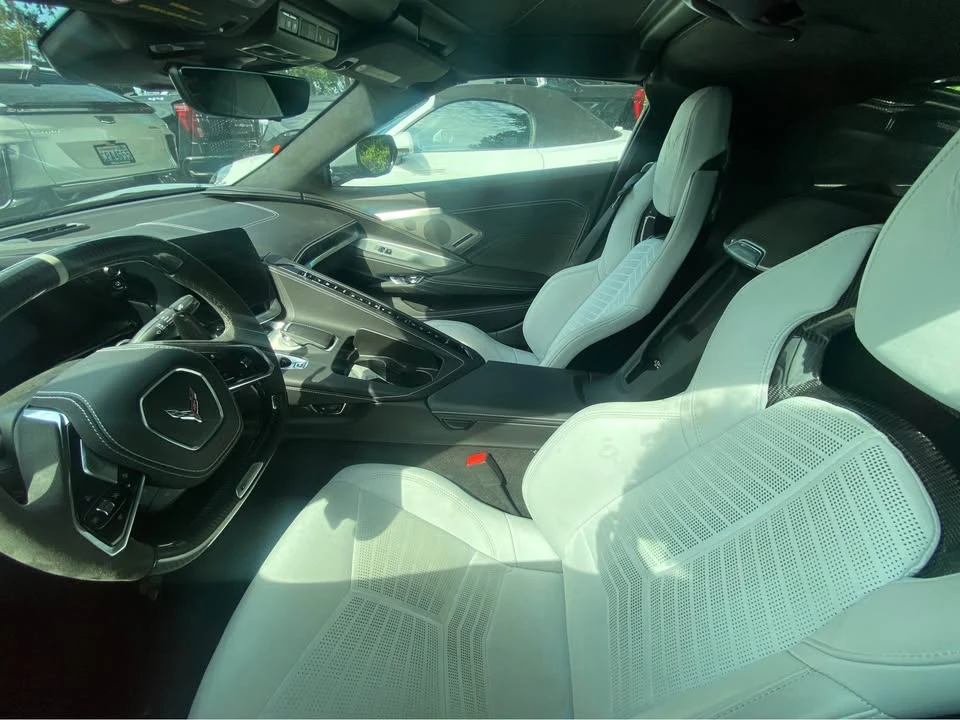 2025 Chevrolet Corvette C8 E-Ray - Image 5 of 6