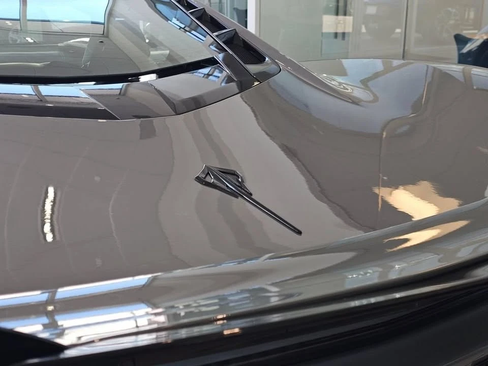 2025 Chevrolet Corvette C8 E-Ray - Image 12 of 14
