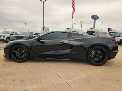 2025 Chevrolet Corvette C8 E-Ray - Image 3 of 19