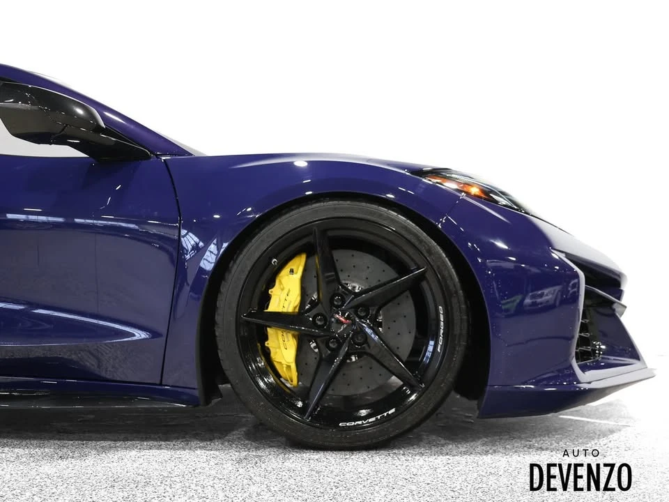 2025 Chevrolet Corvette C8 E-Ray - Image 5 of 18