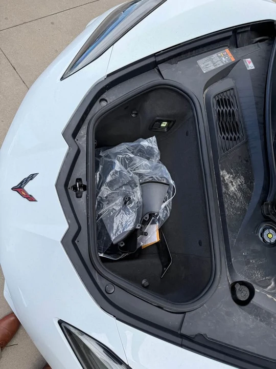 2025 Chevrolet Corvette C8 E-Ray - Image 14 of 14