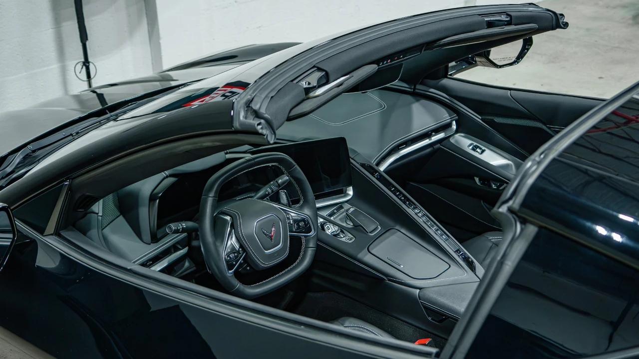 2025 Chevrolet Corvette C8 - Image 28 of 31