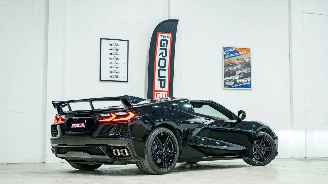 2025 Chevrolet Corvette C8 - Image 16 of 31
