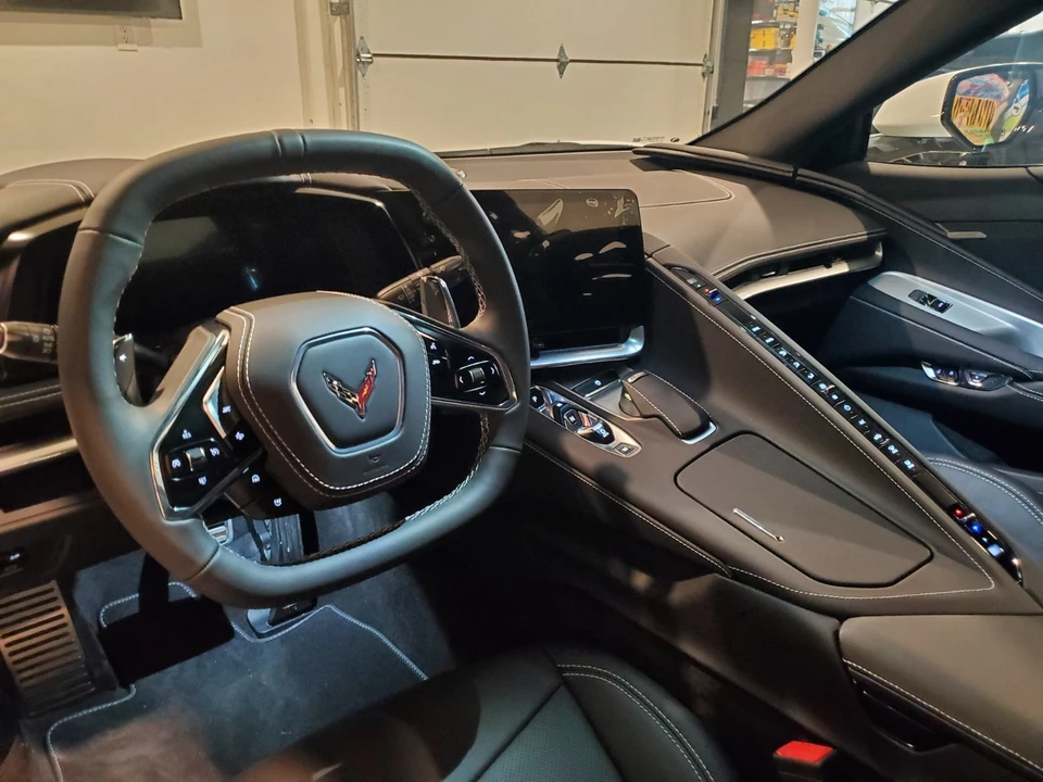 2025 Chevrolet Corvette C8 - Image 11 of 17