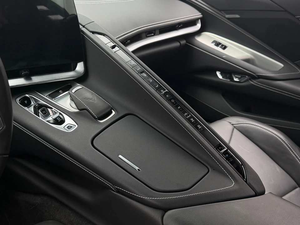 2025 Chevrolet Corvette C8 - Image 9 of 31