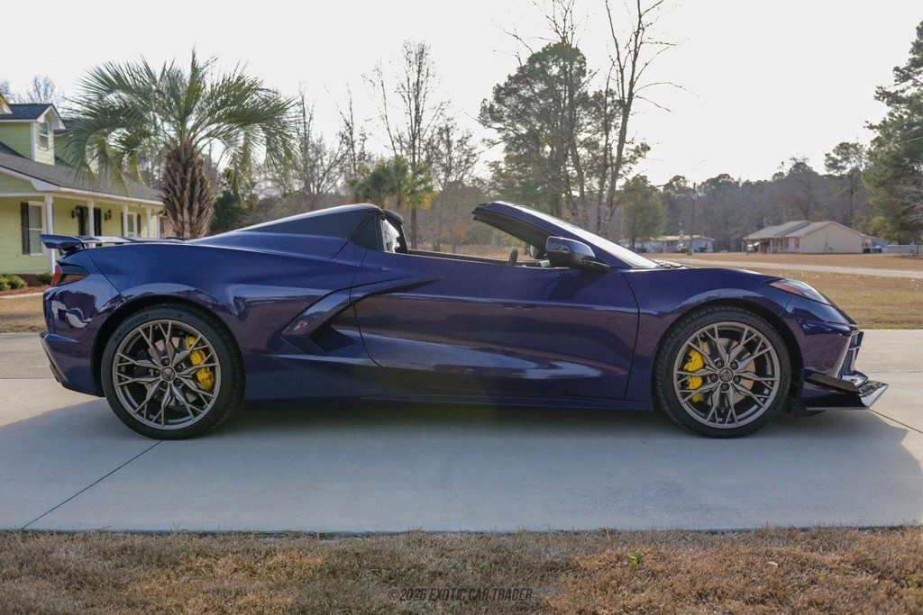 2025 Chevrolet Corvette C8 - Image 9 of 12