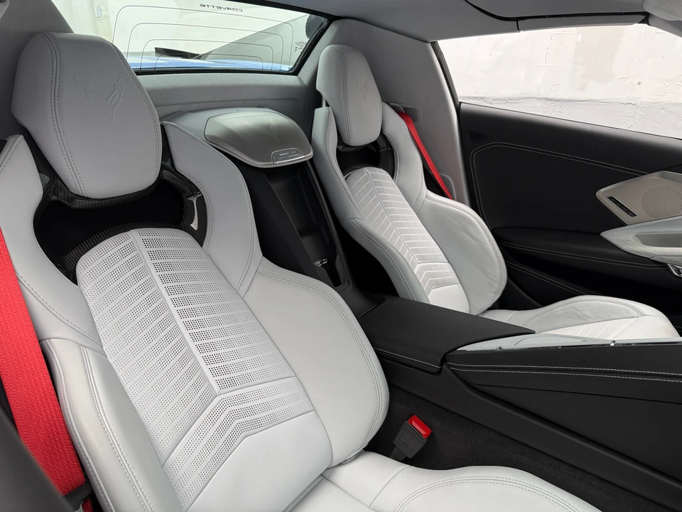 2025 Chevrolet Corvette C8 - Image 3 of 31
