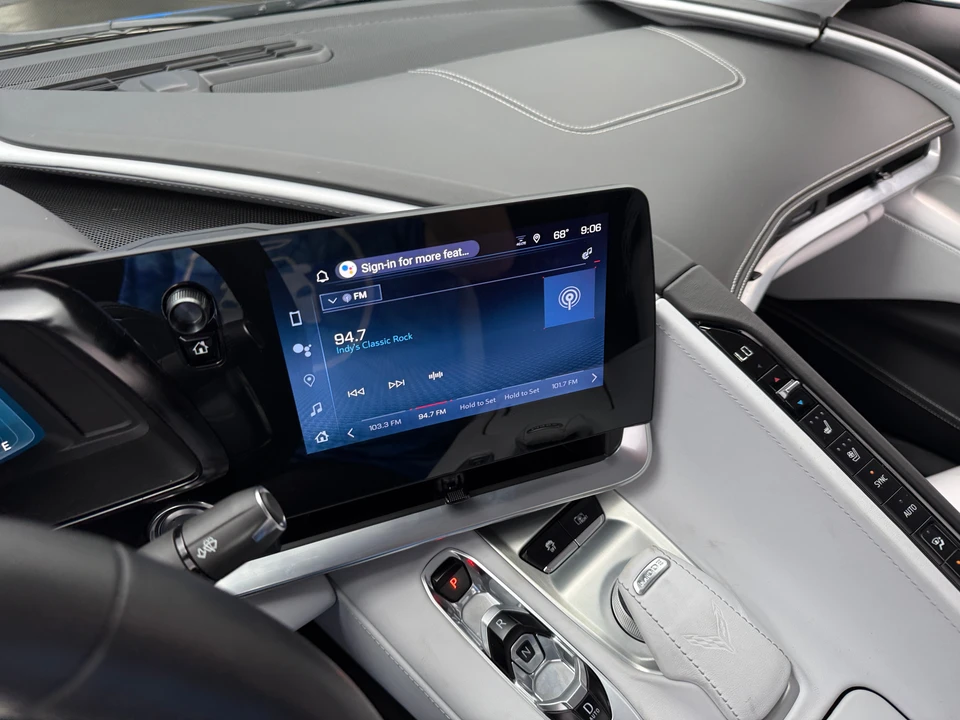 2025 Chevrolet Corvette C8 - Image 16 of 31