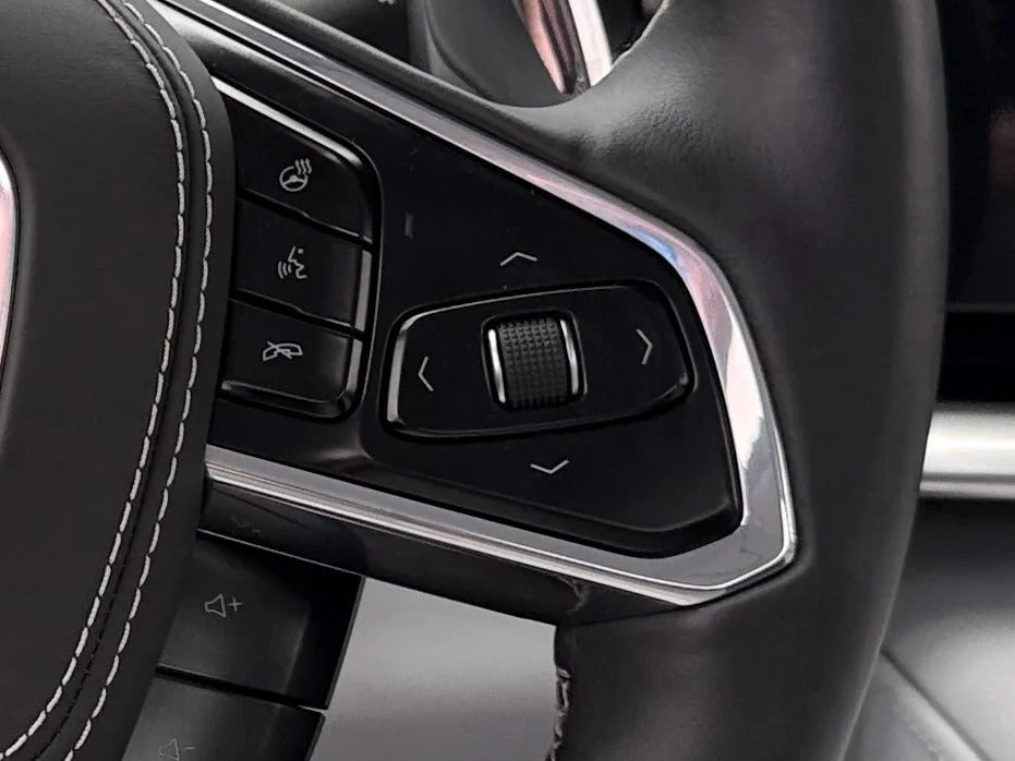 2025 Chevrolet Corvette C8 - Image 21 of 31