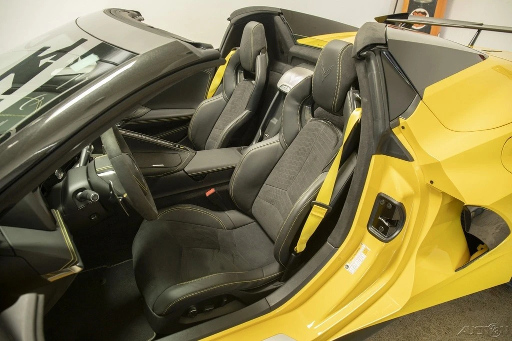 2025 Chevrolet Corvette C8 - Image 17 of 29