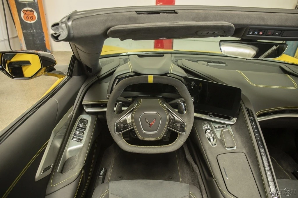 2025 Chevrolet Corvette C8 - Image 13 of 29