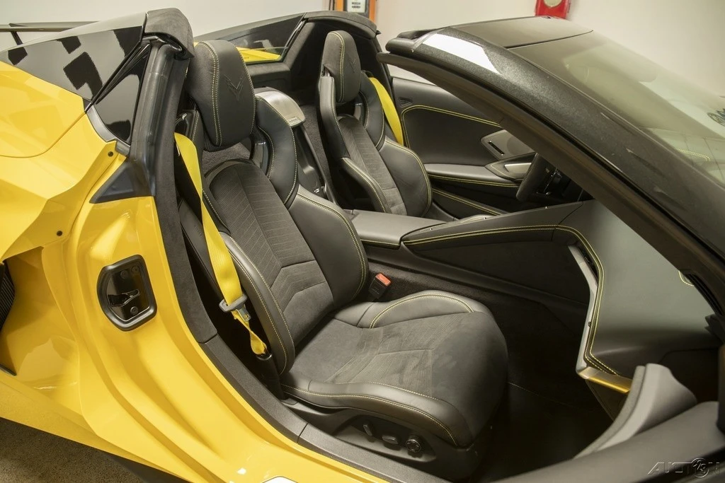 2025 Chevrolet Corvette C8 - Image 19 of 29