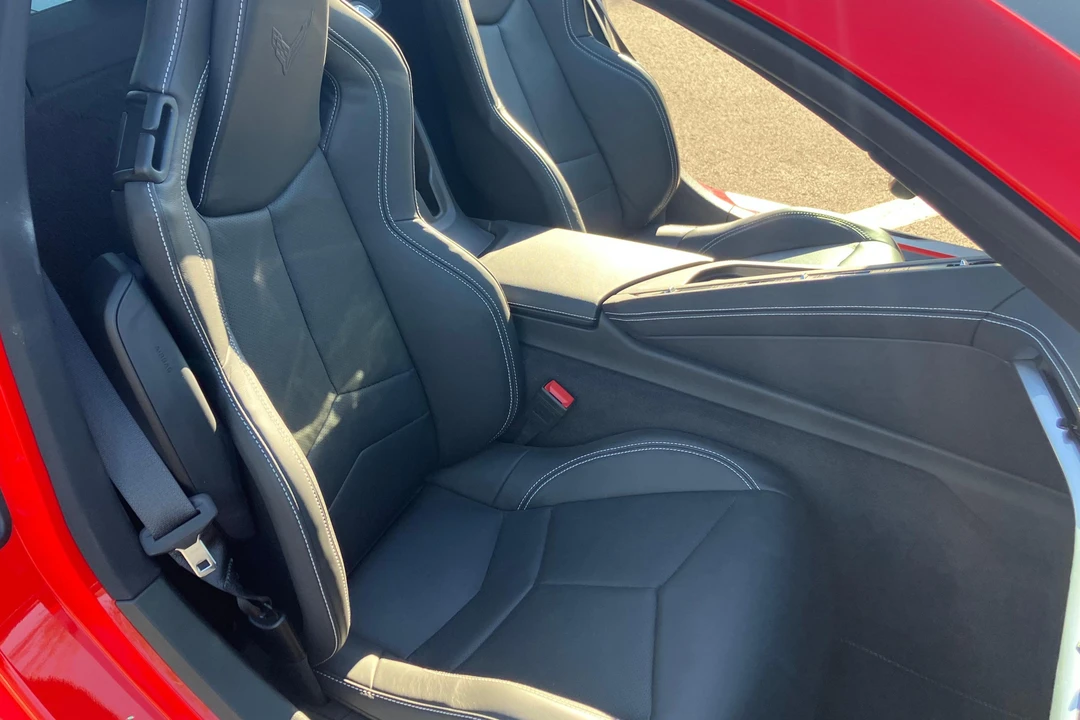 2025 Chevrolet Corvette C8 - Image 19 of 31