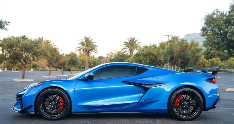 2025 Chevrolet Corvette C8 Z06 - Image 9 of 21