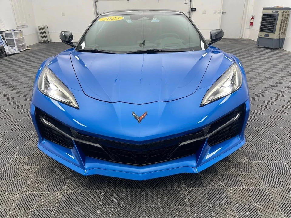 2025 Chevrolet Corvette C8 Z06 - Image 15 of 21