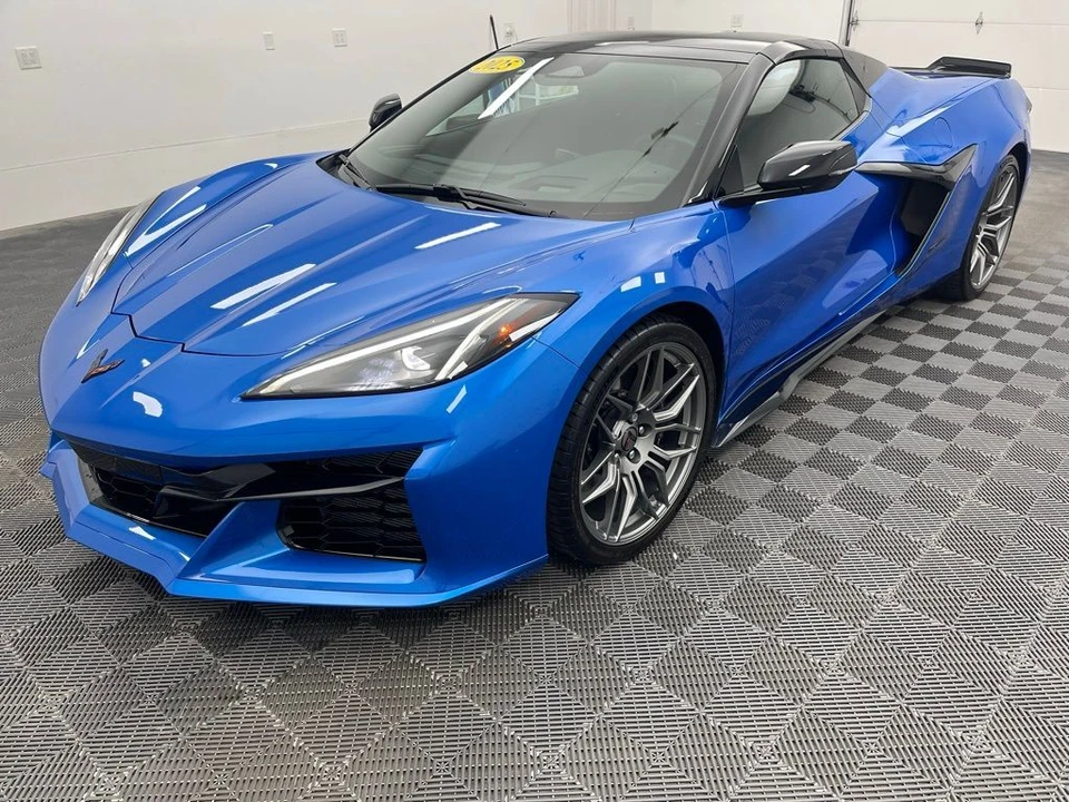 2025 Chevrolet Corvette C8 Z06 - Image 14 of 21