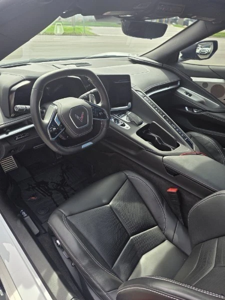 2025 Chevrolet Corvette C8 Z06 - Image 9 of 10