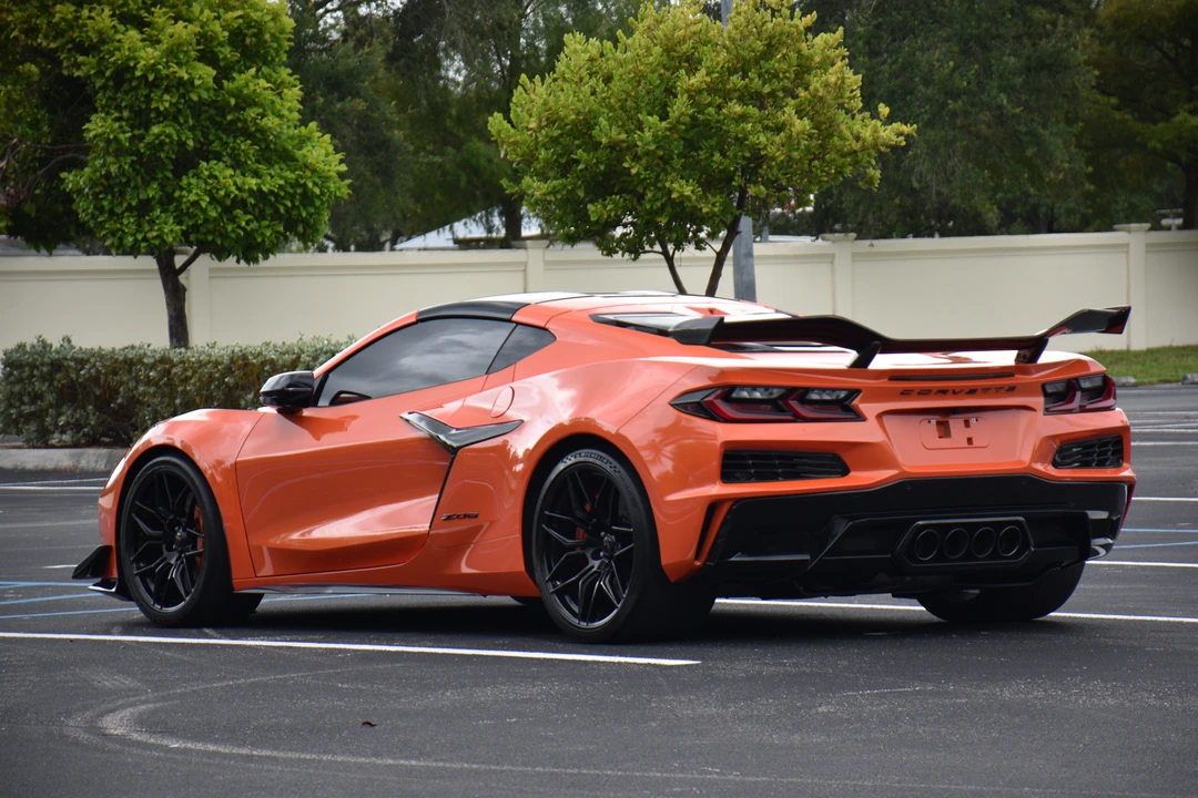 2025 Chevrolet Corvette C8 Z06 - Image 4 of 25