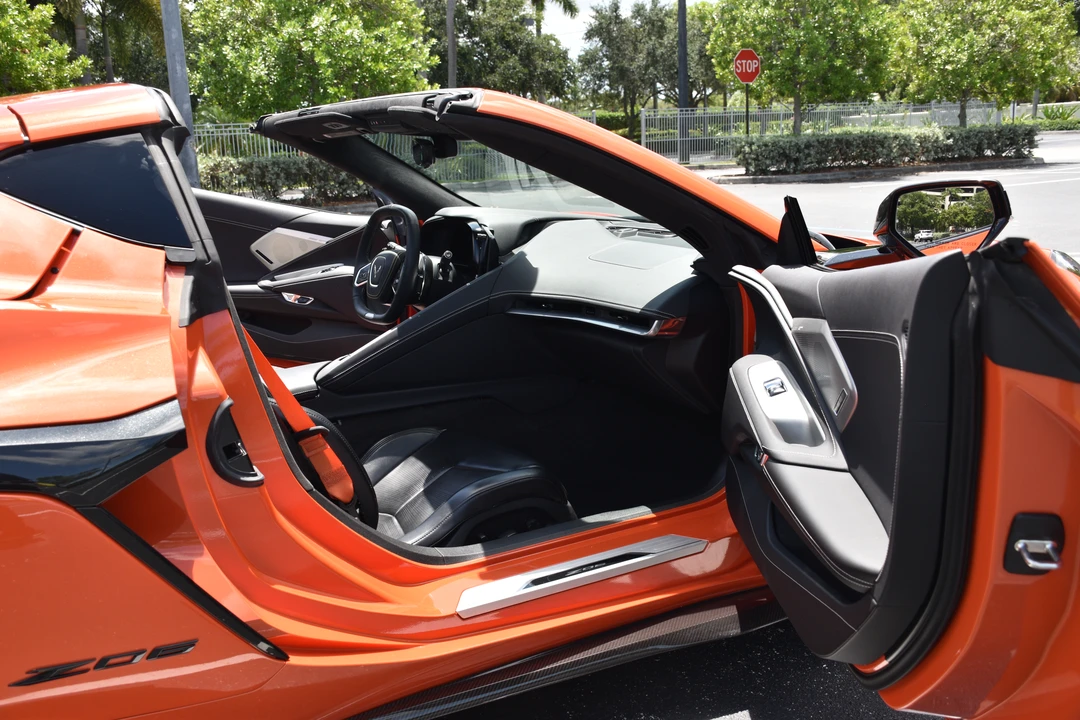 2025 Chevrolet Corvette C8 Z06 - Image 20 of 25