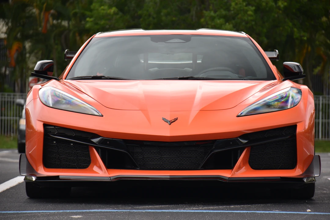 2025 Chevrolet Corvette C8 Z06 - Image 8 of 25